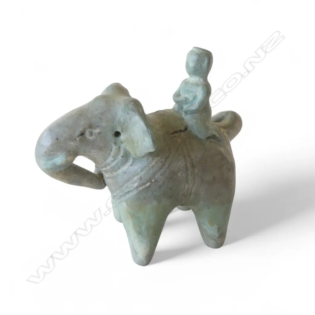 A Sawankhalok stoneware figure, Image 1++